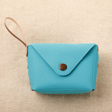 Carica l&#39;immagine nel visualizzatore di Gallery, Leather Coin Purse
